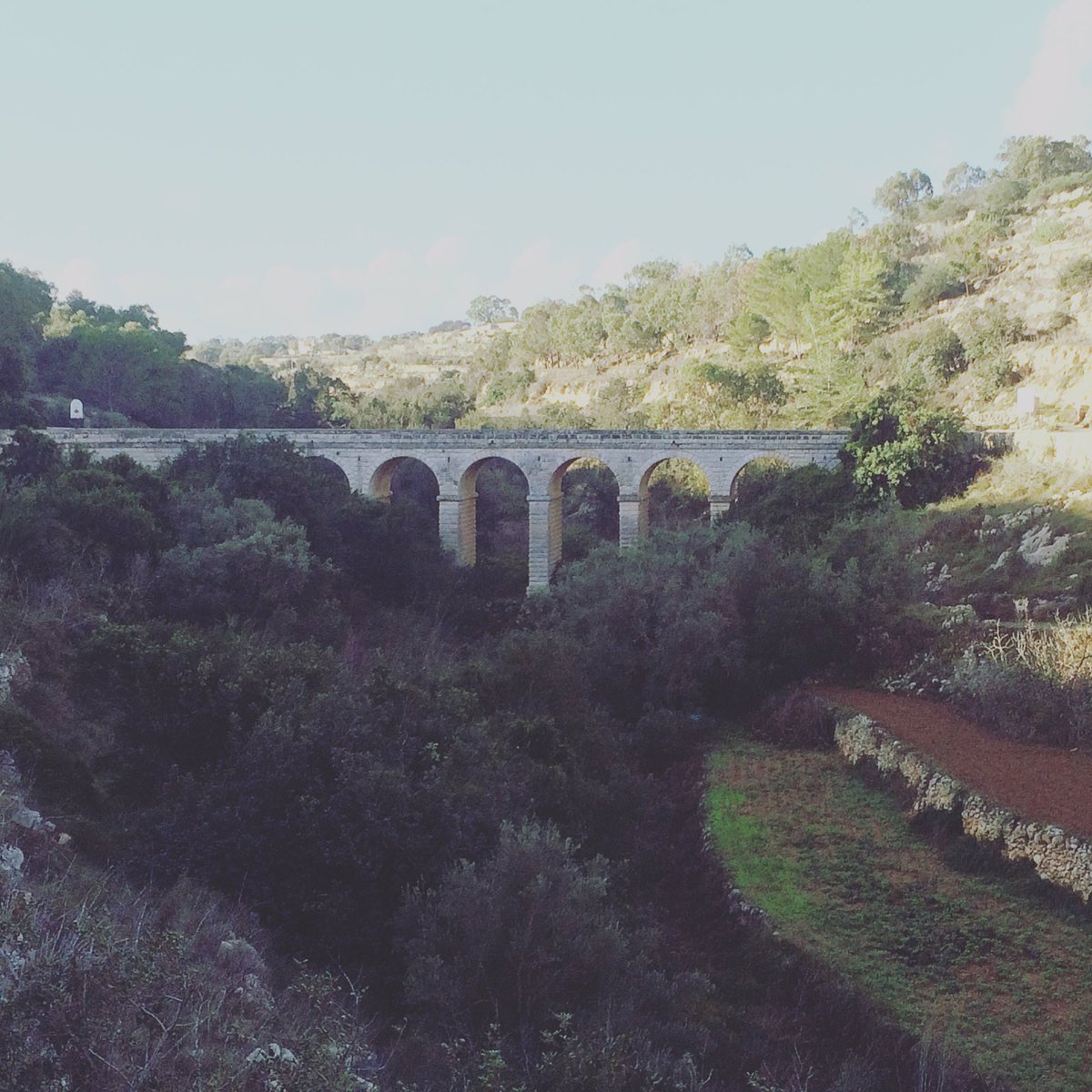 Mindfulmalteser's tweet photo. My commute the past few days. I decided to take my journey slowly today and #stoptotakepictures and be more #mindful of the scenery! https://t.co/Bge5xfoEV4