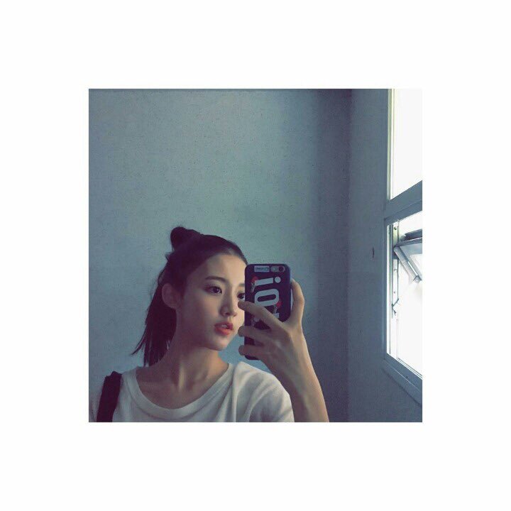 정다빈_bot tweet media