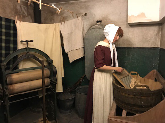 KingcasePS's tweet photo. We really went back in time to the Victorian Era on our trip to New Lanark. It was really exciting!!!!!#Primary6A&amp;B https://t.co/TRqAnJQNd4