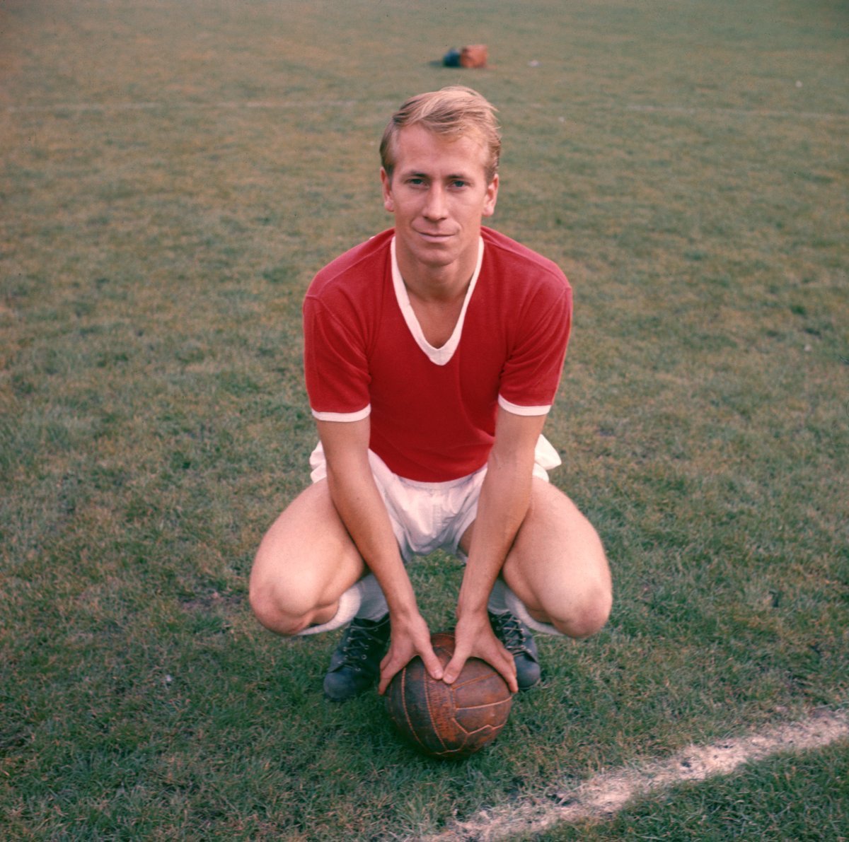 Happy 80th birthday, Sir Bobby Charlton. 

Games - 758  
Goals - 249
Trophies - 12 
 
Legend. 