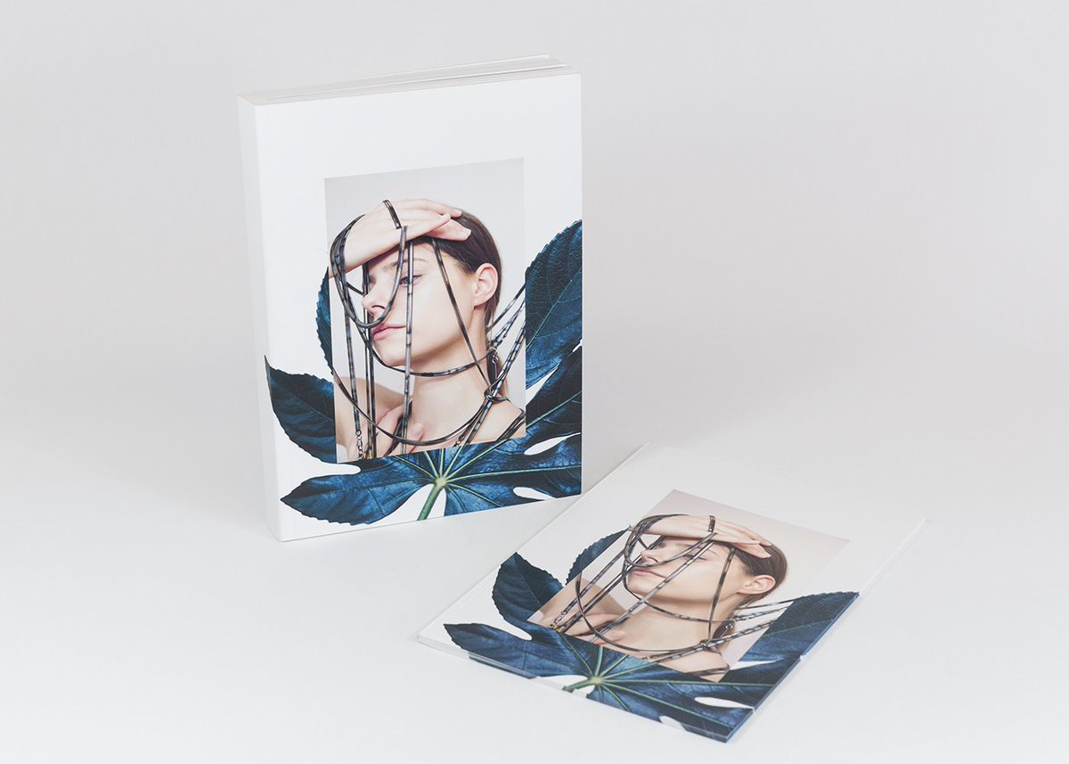 Der Motivschnitt eröffnet durch das Bedrucken der Schnittkanten völlig neue Möglichkeiten für Cover Art.
bubu.ch/leistungen/mot…
#bookdesign