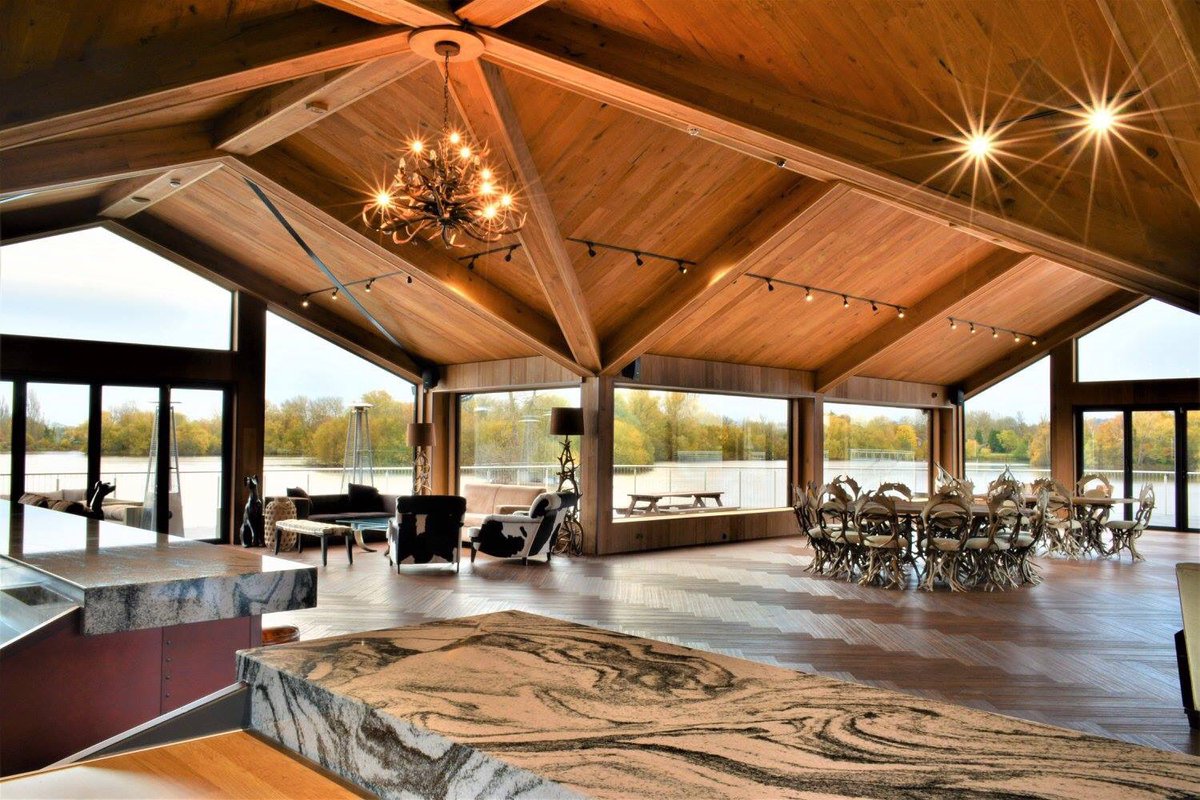NKNProd's tweet photo. One of the best venue launches of 2017! @HelenAmberLakes are offering some stunning #Christmas packages too. https://t.co/PF2axprjME