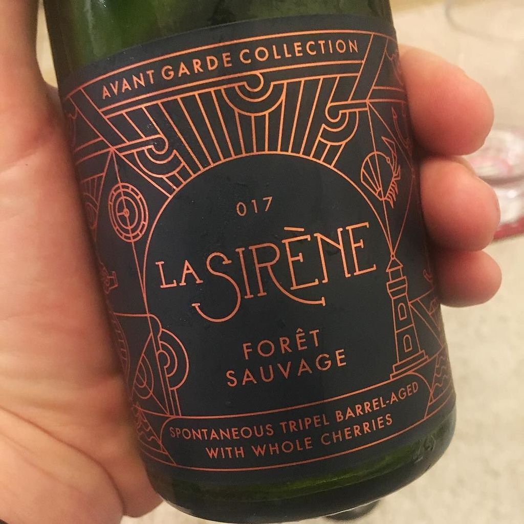 HospoSocial's tweet photo. A little personal swaps to @lasirenebrewing for a top drop by a top Aussie brewery. #beer 🤔😉 https://t.co/jI7Sml66mq