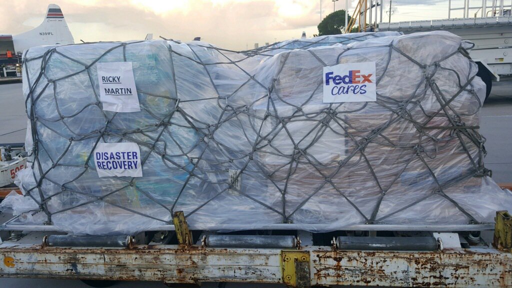 FedExEurope's tweet photo. Proud to team up with @ricky_martin & @RM_Foundation to deliver 155K lbs of relief supplies to Puerto Rico this week. https://t.co/qGV6g1XTnr
#DeliveringForGood #FedExCares https://t.co/CwswqpT9YH