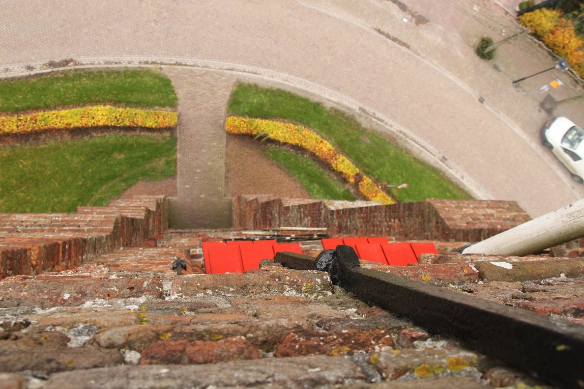 RothuizenAS's tweet image. Op donderdag 5 oktober hebben de medewerkers van Rothuizen de toren van ’s Heer Abtskerke beklommen. bit.ly/2hBdUaK