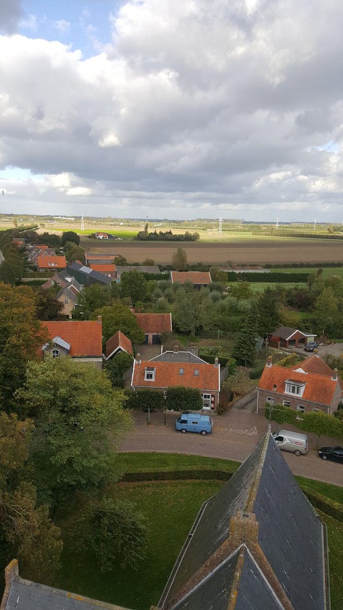 RothuizenAS's tweet image. Op donderdag 5 oktober hebben de medewerkers van Rothuizen de toren van ’s Heer Abtskerke beklommen. bit.ly/2hBdUaK