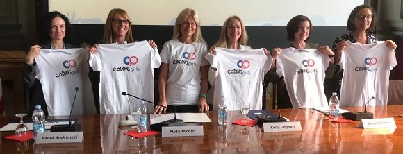 fmdigitale's tweet photo. #Honorarymember dell'associazione #CodinGirls all'@AmbasciataUSA con @microsoftitalia @MiurSocial @fmdigitale #gendergap #Steam https://t.co/E71Fkf2eRC