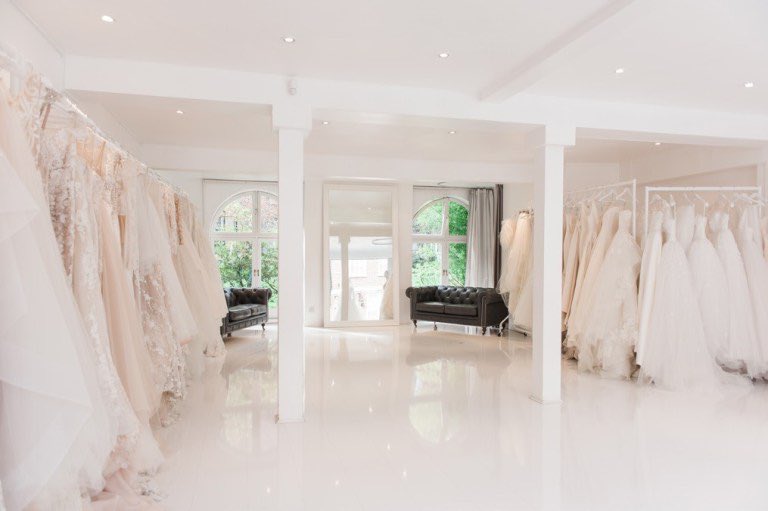 Bride_Icon's tweet image. @DesignInScent launches @TheWedding_Club see more details on Bride Icon brideicon.com/design-in-scen… #bride #wedding #bridal #fragrance #Perfume