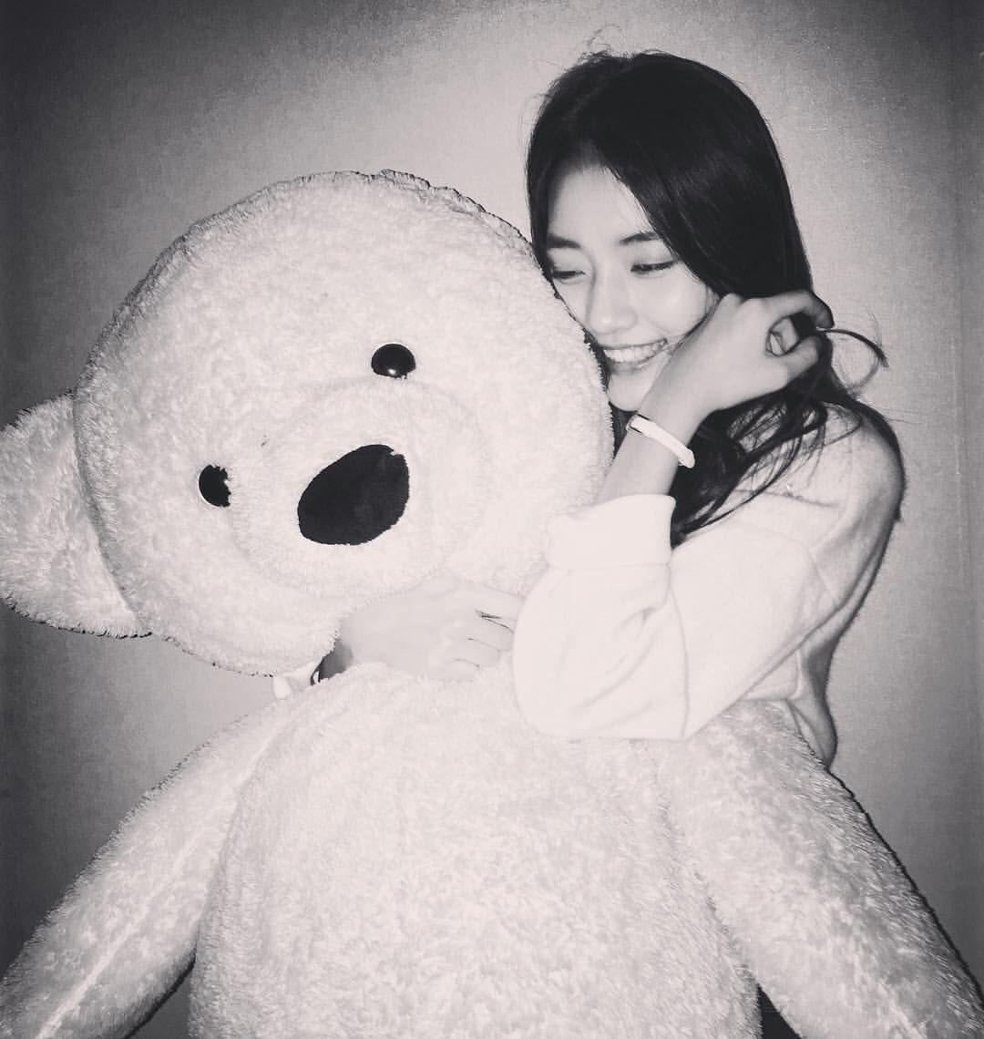 정다빈_bot tweet media