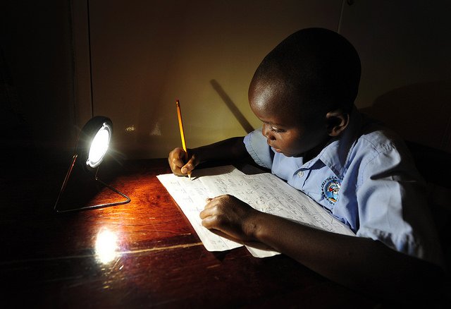 africaprogress's tweet image. Greater access to #energy can help improve the quality of #education for children across #Africa: bit.ly/2mhGLlA
