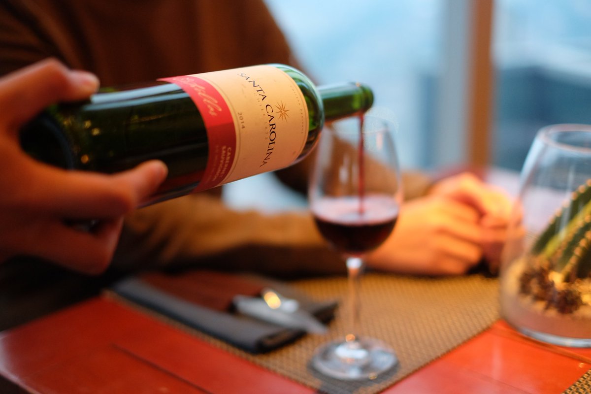 You've waited all week for this. Tonight, enjoy your free flow wine at Pouring Wetnesday from 4 PM onwards
RSVP 021 23586996