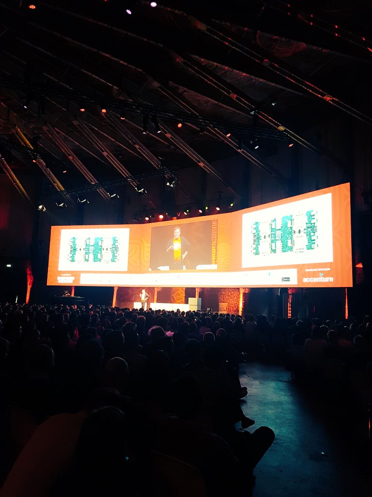 bitentrepreneur's tweet photo. Artificial Intelligence hardware by our friends at Google. #aiworldsummit https://t.co/sZEnkqTfQG