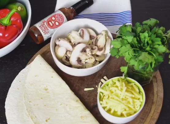 KanKunSauce's tweet photo. ๐ฅ ๐ฃ This easy #Cheese #Mushroom Quesadilla is calling your name ! #cannapes #CookMexican #saturdaynight #Friendsgettogether https://t.co/BN6P0XqT83