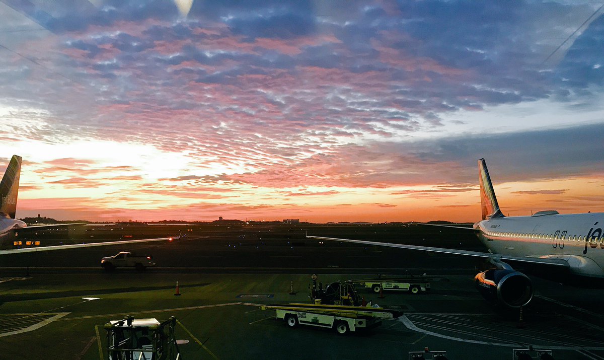 andrewblum's tweet image. Always a great sunrise at @JetBlue Terminal C #seattlebound
