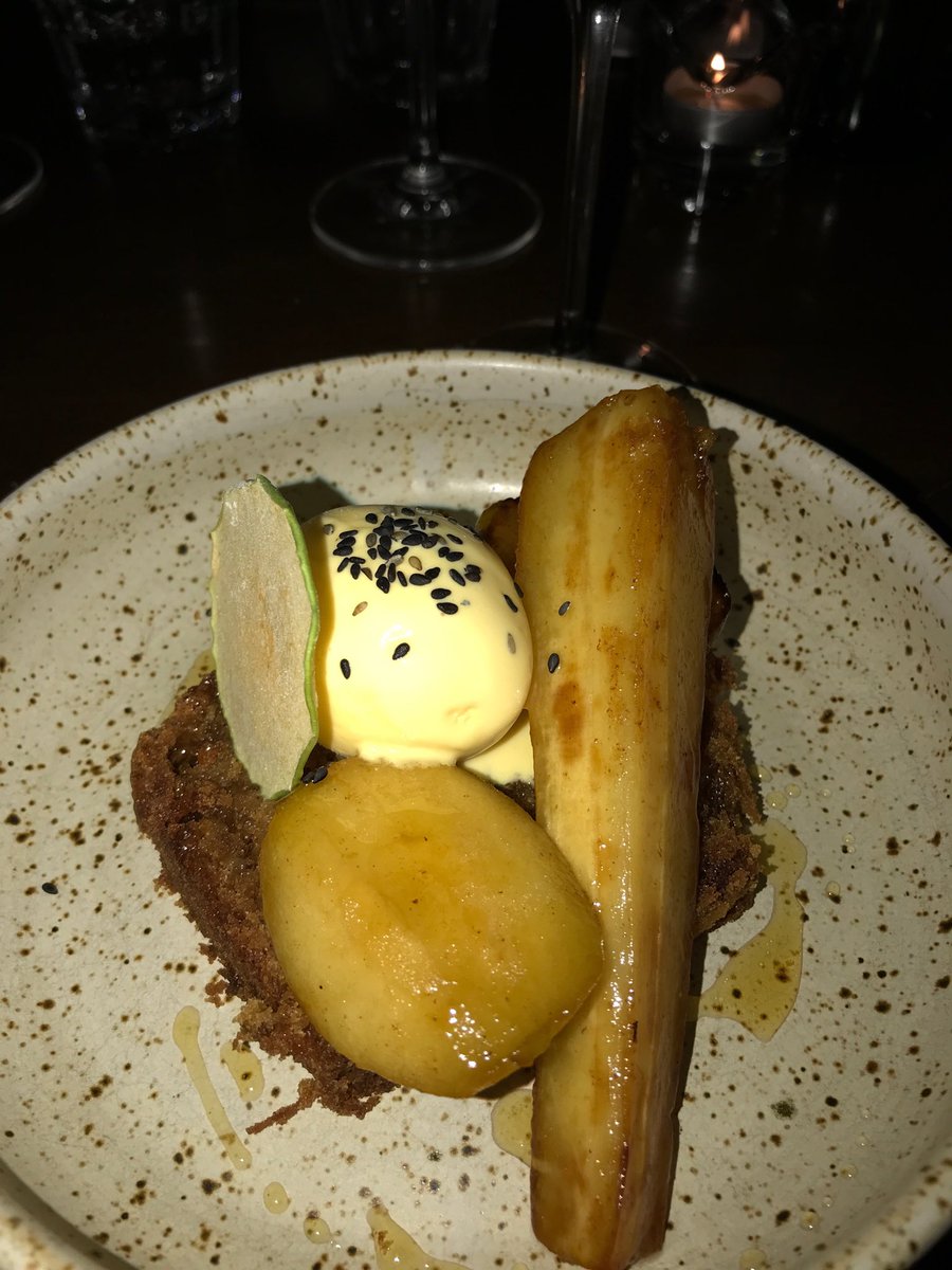 AGP_Produce's tweet photo. Fantastic parsnip cake and caramelised parsnip last night at the Old Bank, Snettisham. @_Theoldbank_ #parsnips #Foodie https://t.co/JUczjTUh7k