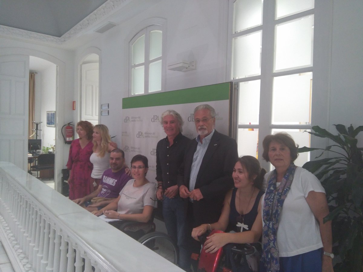 Apoyando a la plataforma de afectados de Esclerosis Múltiple, ELA y Enfermedades Desmielinizantes de Sevilla bit.ly/2gepwAs
