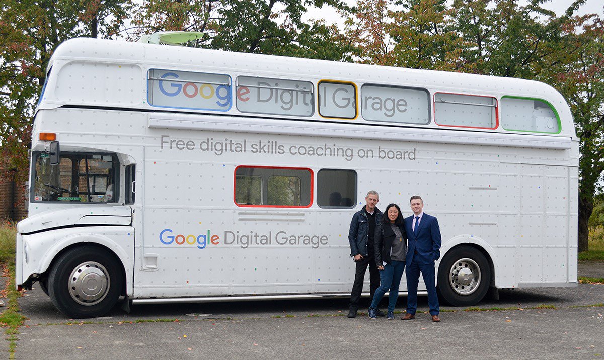 talktomedia's tweet photo. Fantastic to see the @Google #DigitalGarage in Fountain Court today! @googlepartners https://t.co/SKJ3Tg0N9q