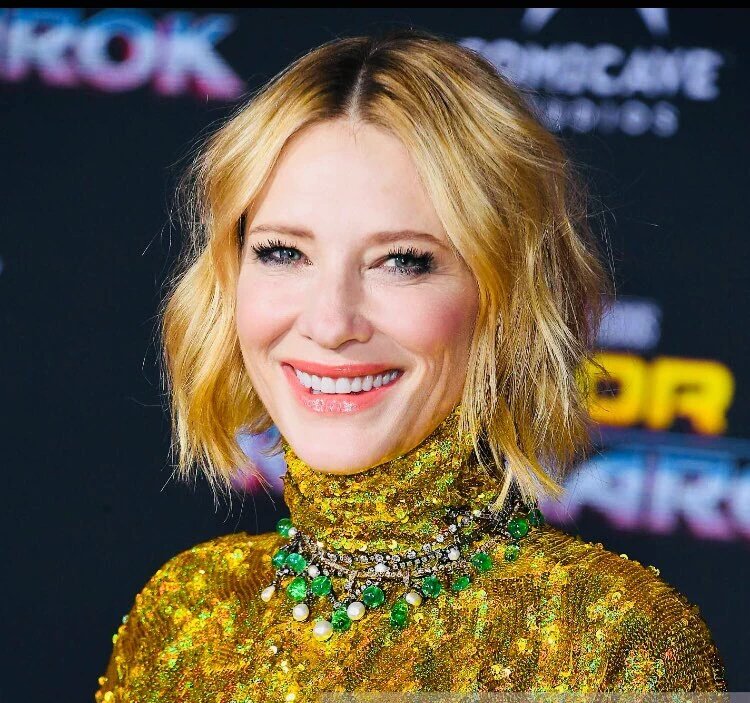 Lokach's tweet photo. Send help!!! 
#CateBlanchett #ThorRagnarok #hela https://t.co/OKrO2xXK9g