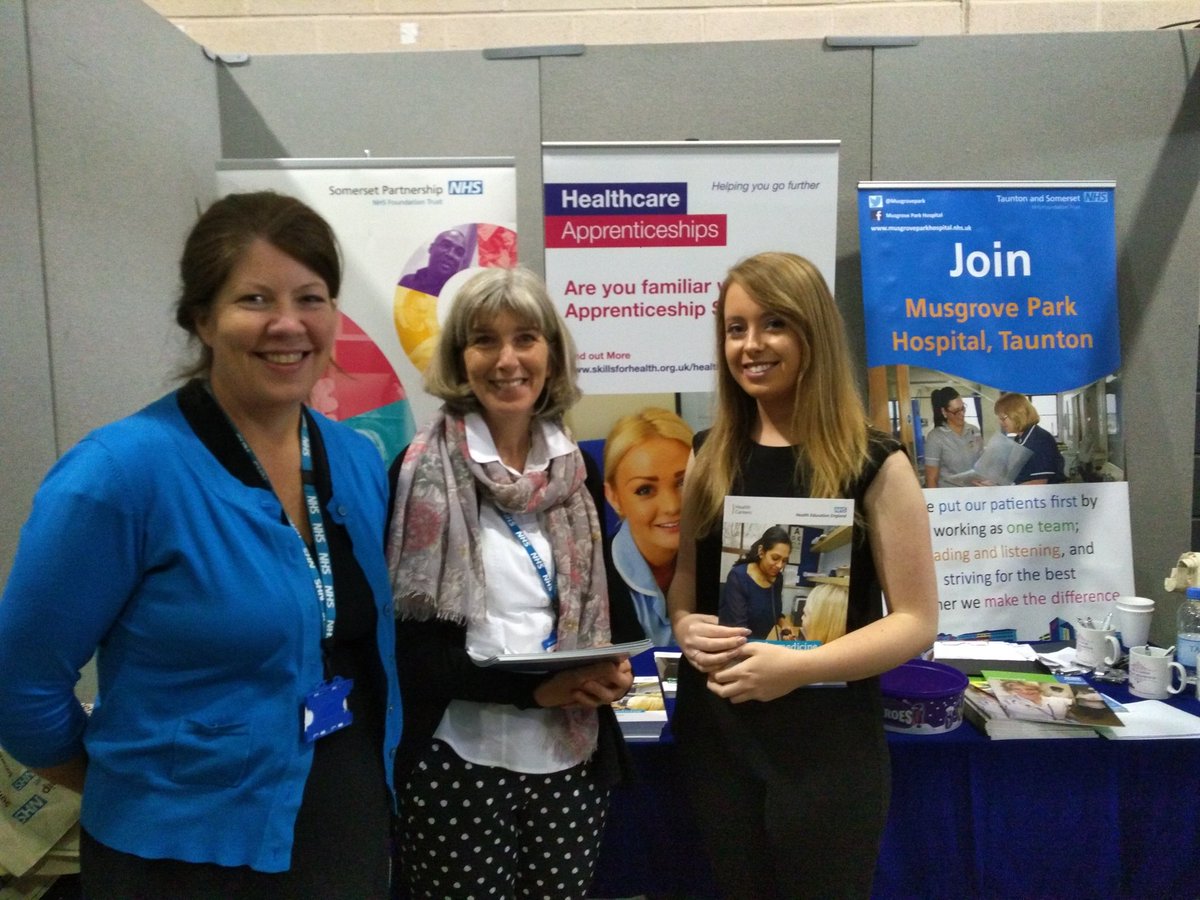 SomParLearning's tweet image. Having fun promoting health careers at Somerset Skills &amp;amp; Careers Fair 2017 @SomParNHS  @MusgrovePark #apprenticeships
