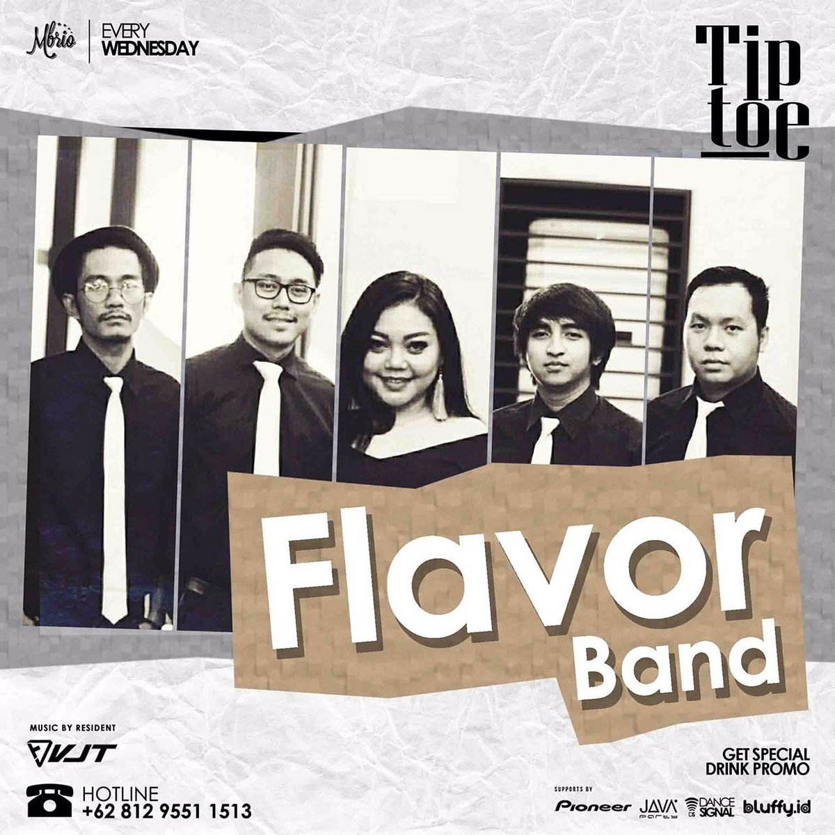 Malem ini seru"an di mbrio markas yuk guys, bareng FLAVOR BAND  &amp; bakal ada DJ yg kece jg. Yuk ajak temen" , pacar kalian biar makin ramee 🍻