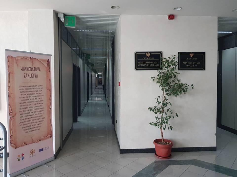 ph_elim's tweet photo. PH-ELIM &amp; #Hippocraticoath roll up and posters posted at #MinistryofHealth 🇲🇪

🔜Posters will be distributed among healthcare institutions🏩 https://t.co/87uZrE237Y