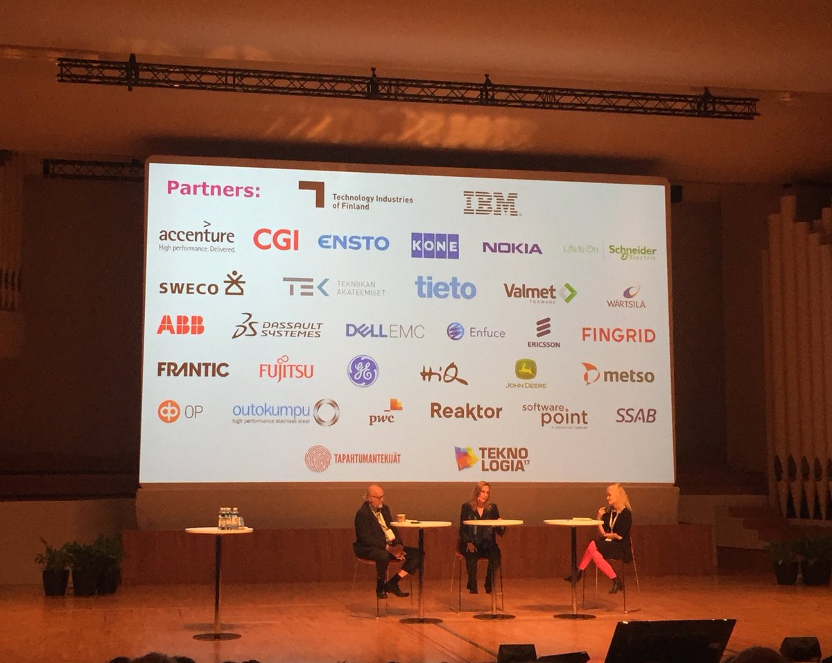 JenniNiemela's tweet photo. "We are not only workers, but human beings", wise words from #superior to #employee in #goaching them in their careers. #wit17 https://t.co/pPCXBwrtnN
