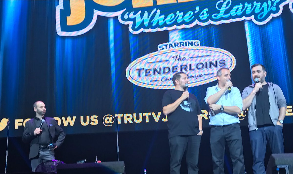 Nic_Riel's tweet photo. Amazing show at Leeds @fdarena hope you guys return!! @jamessmurray @BQQuinn @Joe_Gatto @SalVulcano #ImpracticalJokers #whereslarrytour 🖤🙌🏻😂 https://t.co/T9UbWhJYro