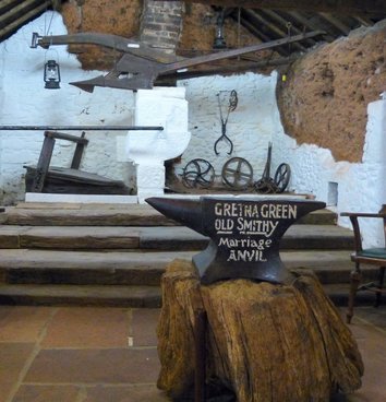 ElyseDagmar's tweet image. #DevilInWinter is fav story of characters who never expect to become utterly besotted and sexually enthralled by each other. #bookaesthetics