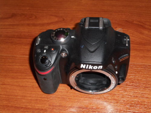 _allexlopes_'s tweet photo. VENDENDO - NIKON D 3200 - REVISADA - R$ 1.000,00 INTERESSADOS 11 999157757 WHATSAPP https://t.co/XvZdEcOUmQ