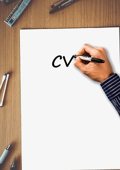 EurocellRecruit's tweet photo. A covering letter is an opportunity to show why you’re right for a role and to explain things not in your CV. Don’t waste it. #jobsearch https://t.co/d052WYZo6E