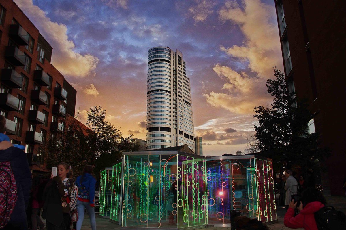 ArroLighting's tweet photo. Heofon Light Maze #dusk #lightnightleeds #artinthedark #collaboration #leedsbid #leedscitycouncil #lighting #art #colour #rainbow https://t.co/yzfkL7xToC