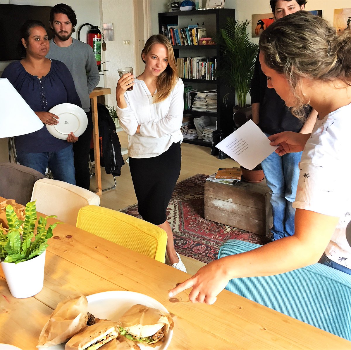 Another #internationallunchday at ILUMY and <a href="/PlekIntranet/">Plek intranet</a>! Greek this time: pita bread with all sorts of good stuff inside 😍🇬🇷