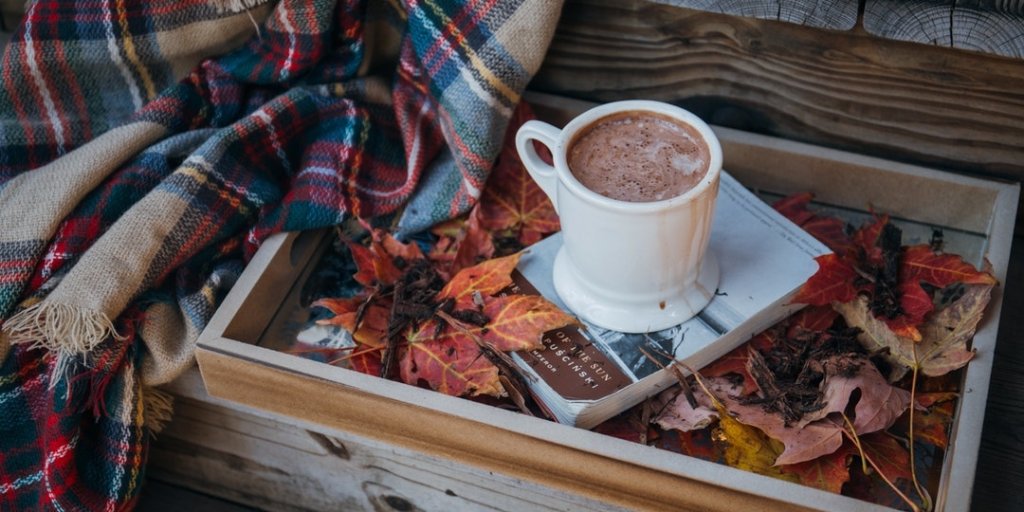 Hva er vell bedre enn en kopp med varm kakao i høstkulden? #høst #fall goo.gl/HxMCZF