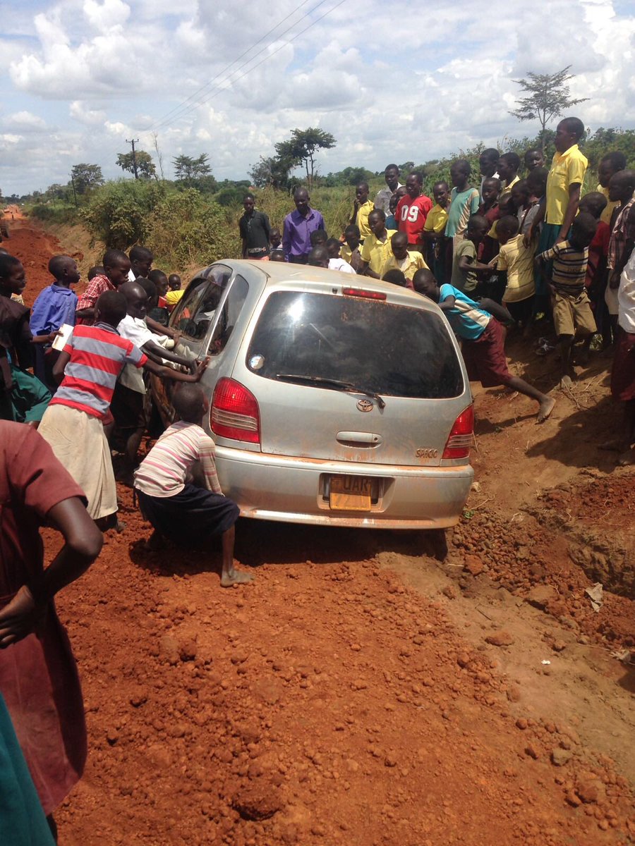 Teams4u's tweet photo. Pupils at Akadot School spilled out to rescue Sarah on her way home from conducting #DevelopwithDignity surveys! https://t.co/sun3cdOdUg