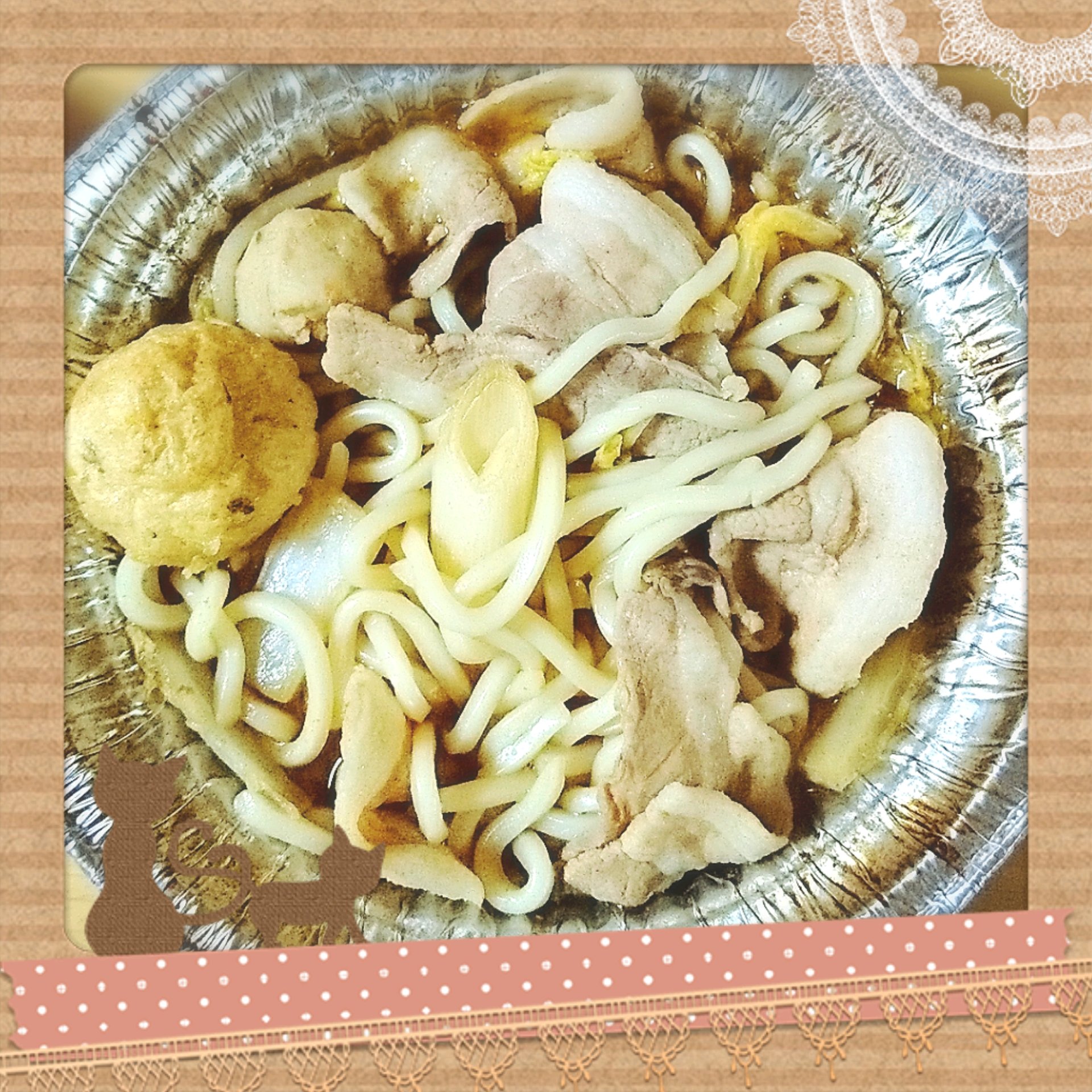さ O ゆ この前食べたキムチ鍋が美味しくて 今夜はキムチ鍋焼きうどんを買って来ました E ー ﾌー 体があったまる っ キムチ鍋焼きうどん 息子 私 ちゃんこ鍋 旦那 T Co 2sdnjaxwqt Twitter