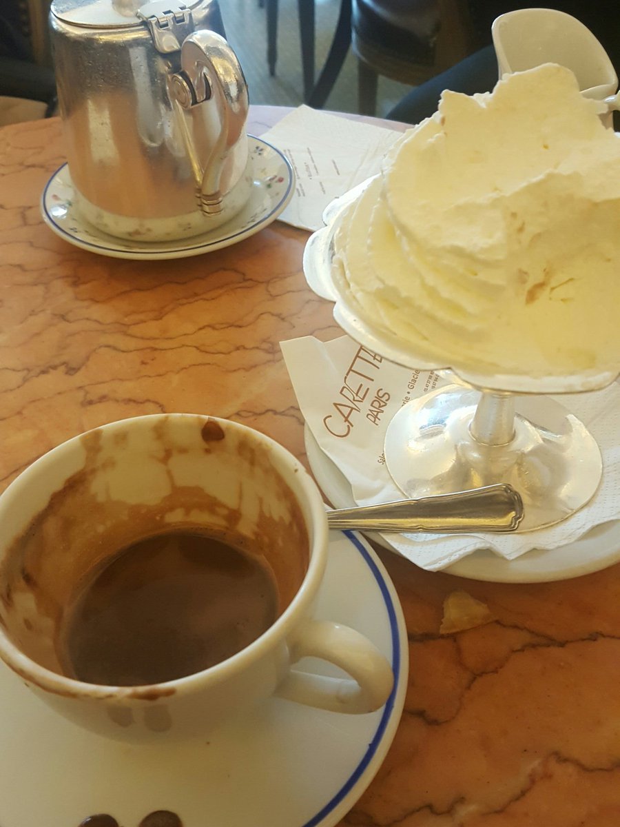LuisAlonsoNar's tweet photo. Yo no envidiaba los goces de Europa hasta que me tomé este chocolate caliente en Paris. Otro Nivel. Mmmmmmmmmm https://t.co/fCU7EgEapO