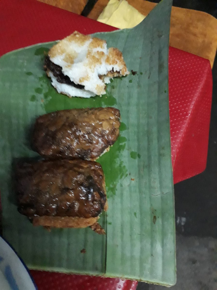 aniehety's tweet photo. Jadah tempe minum me ale ale😂😎 https://t.co/0iHco7LfSf