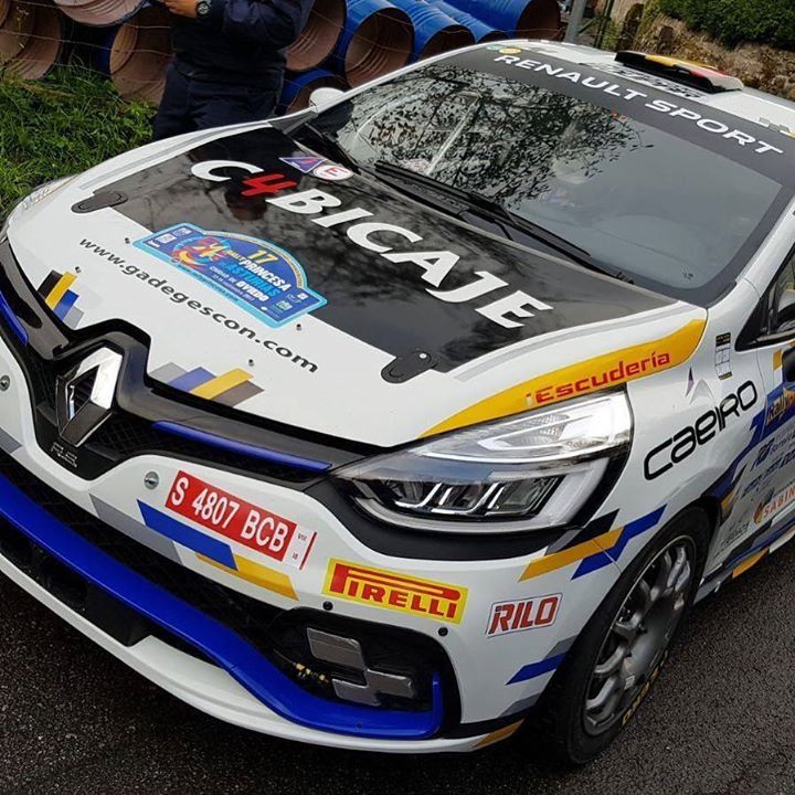 trsracingteam's tweet photo. #trsracingteam #javierbouza7 #ivanbouza #renaultespaña #renaultsport #enterthezone #grupocaeiro #gadegescon #c4bic… https://t.co/zqAYUbEwPG https://t.co/je4qbVGKH6