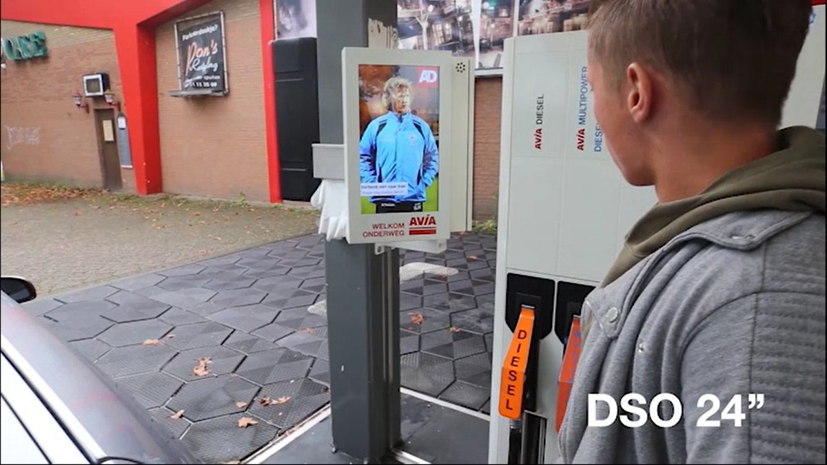 Altijd op de hoogte van het laatste nieuws met de Live Feed van het @PersgroepAdOps

youtu.be/8KwWeIDc2k0 #DOOH #LiveFeed #buitenreclame