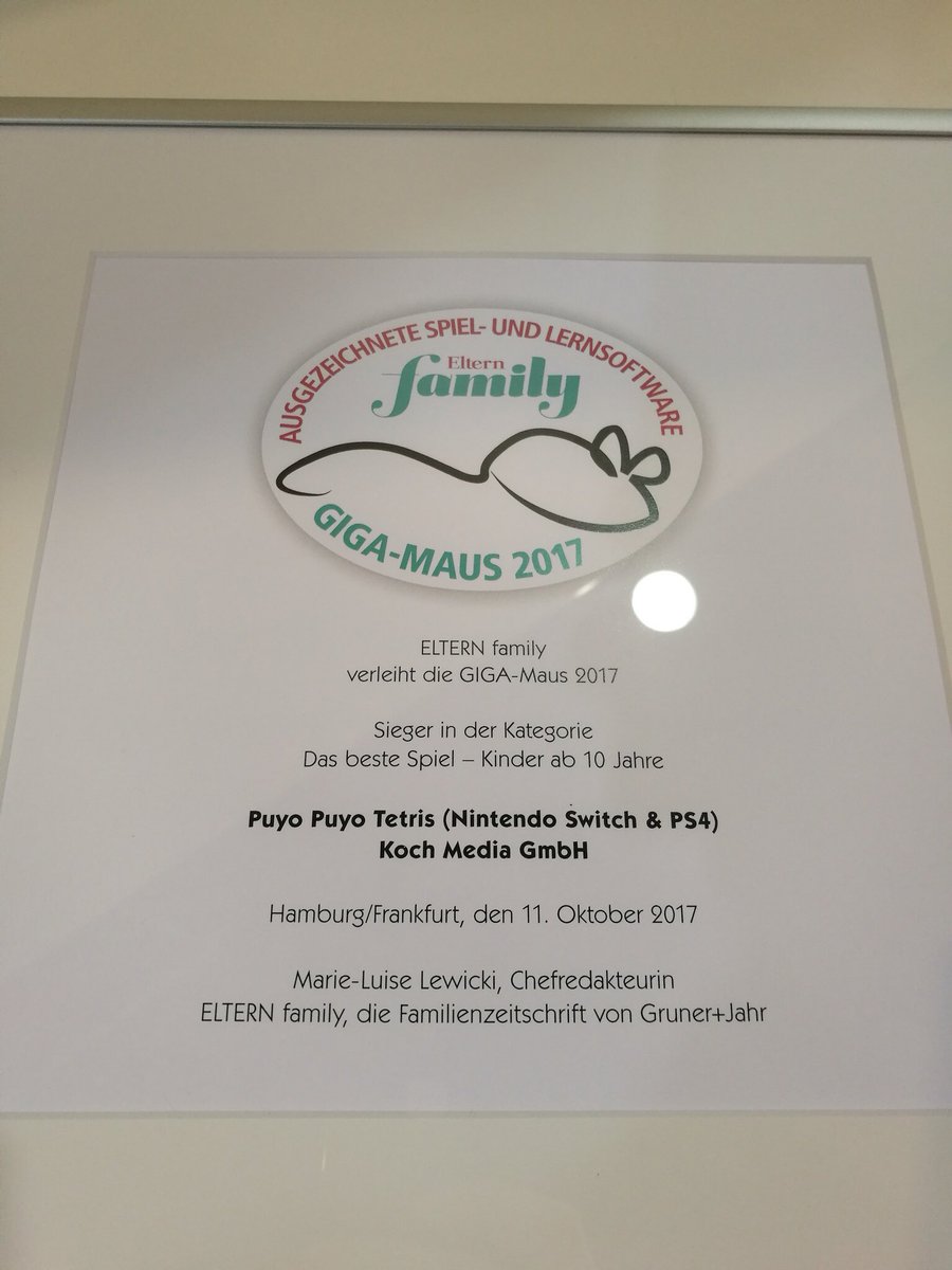 PLAION_DACH's tweet photo. Fast live von @Book_Fair - ein Preis, über den wir uns wirklich freuen: #GIGAMaus 2017 für #PuyoPuyoTetris! https://t.co/KfDvkRWZmW