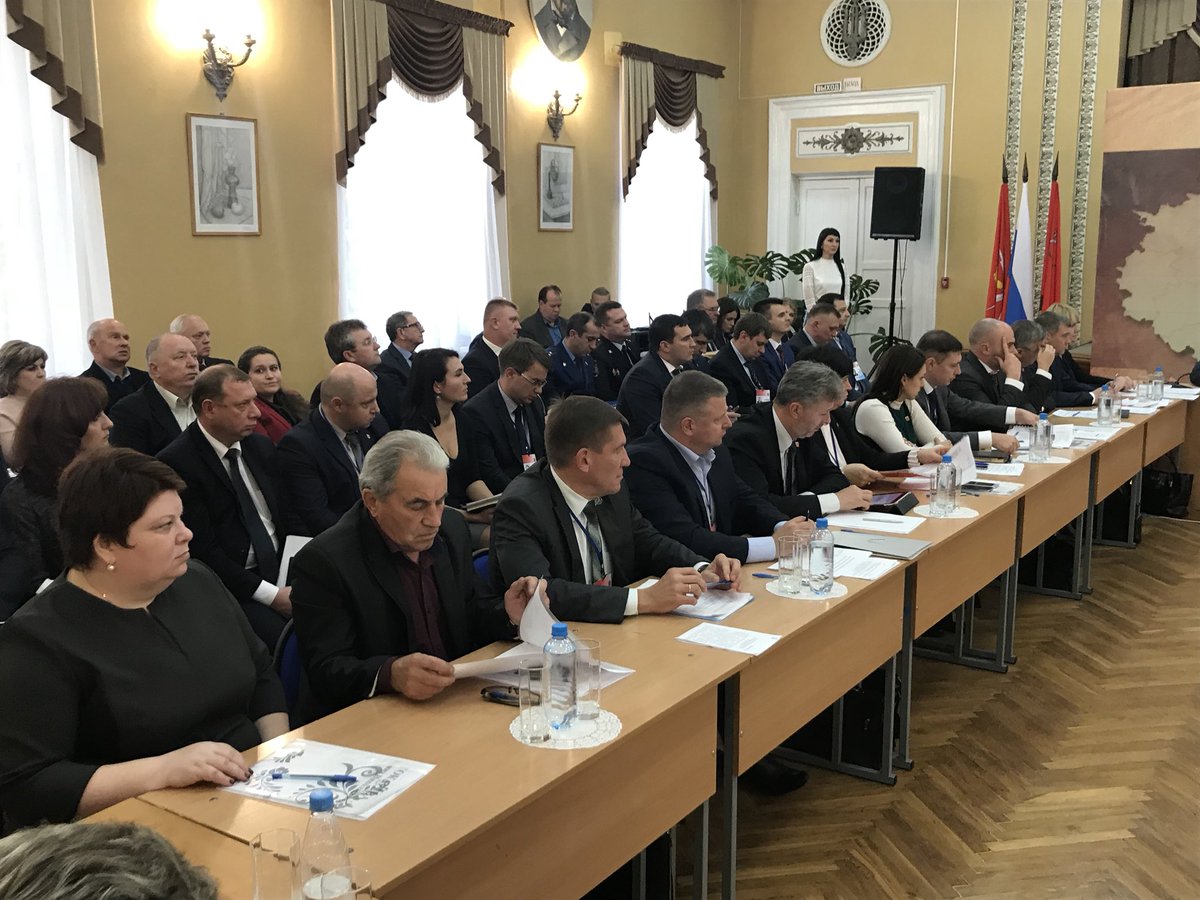 На встрече по проблемам #Киреевск’ого района обсуждается широкий круг вопросов: переселение, газификация, дороги, здравоохранение и т.д.