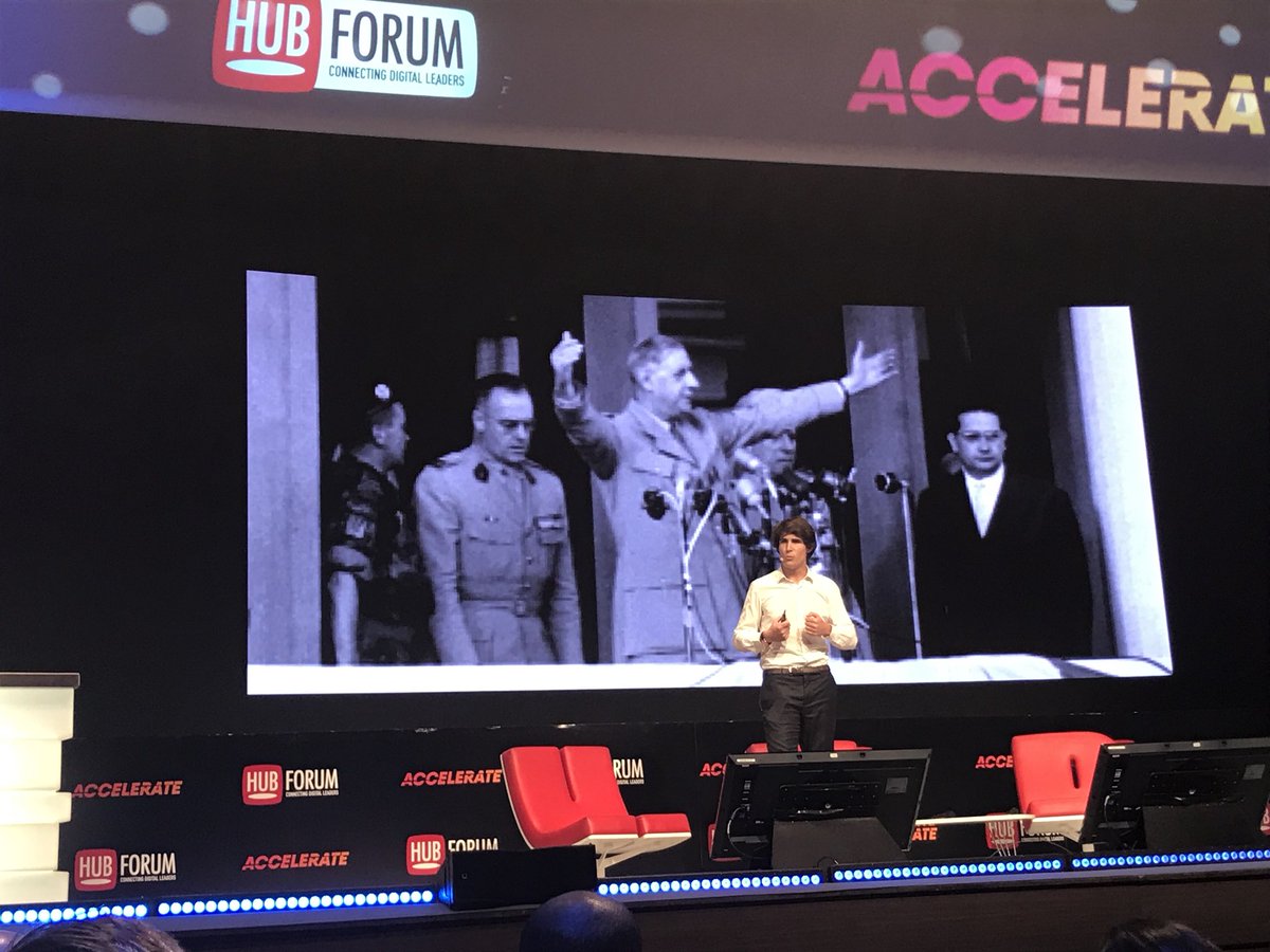 ThomasRudelle's tweet photo. @AXAFrance Pour reussir une collaboration entre startup et grand groupe regle trois avoir des api Antoine Denoix CDO @AXAFrance #hubforum https://t.co/YK12OOvVt4