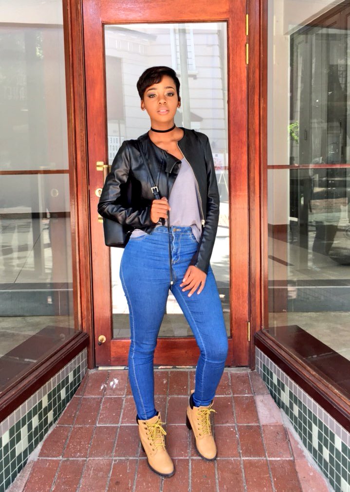 ThusoMbedu's tweet photo. So I'm off to test drive the new look. I'm as gangsta as they come today. Please don't tell me otherwise 😎
Secure the bag. Skrrts https://t.co/AMeDxL5RN4