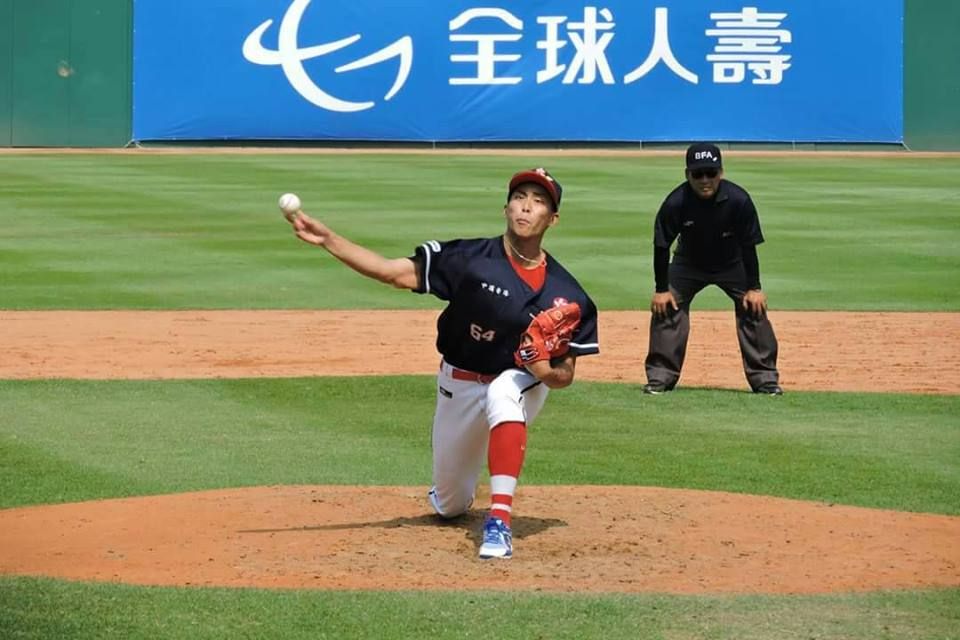 BrettBrosSports's tweet photo. Kenneth Chiu

First Hong Kong born-and-raised player to sign a pro ball contract in the history! Happy to have him on the #BrettBros team! https://t.co/X2QHzl9T7T