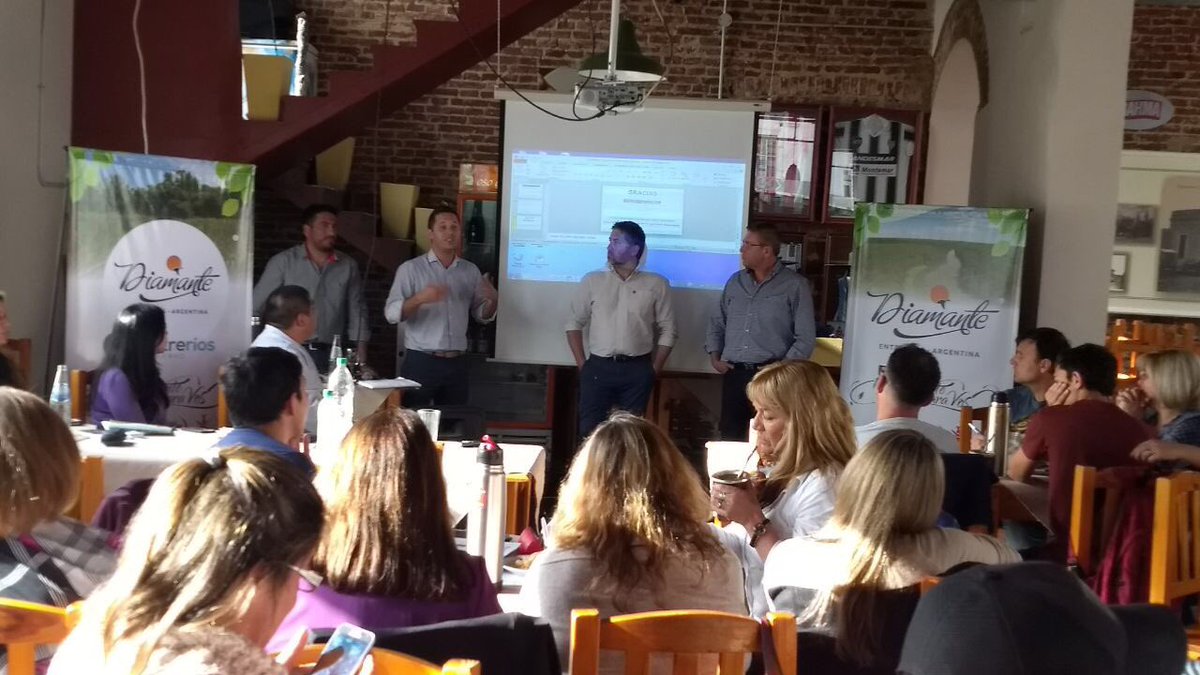 CalidadTur_ER's tweet photo. Excelente jornada de #CapacitaciónER en #MarketingDigital. #Diamante #EntreRíos #MejoraContinuaER #CalidadTurísticaER https://t.co/7wz3s8NGsU