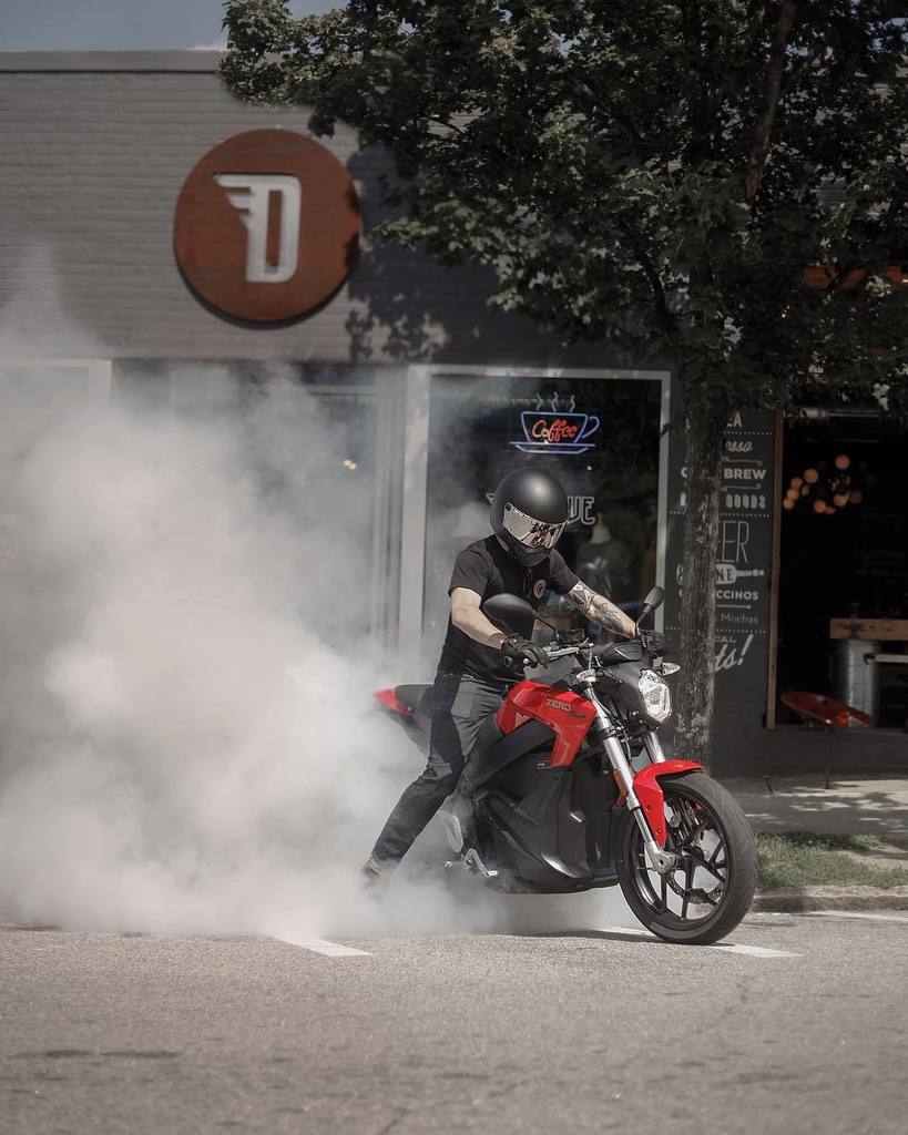 DevolveMoto's tweet photo. B I K E  N I G H T
.
Join us TONIGHT for our weekly Bike Night, where we will be serving up hot coffee and cold br… https://t.co/bHgyEAn6Ml https://t.co/ydF9joDeYH