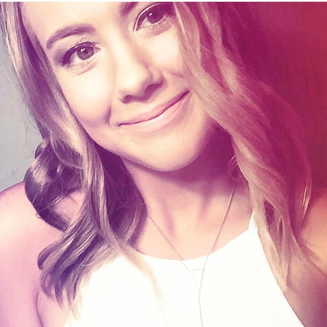 utksigmaalpha's tweet photo. #HappyBirthday to our Professional Chair, Sara! We hope you have a magical day! ♡ #SigmaAlphaBirthdays https://t.co/Ko8Y3tLujL