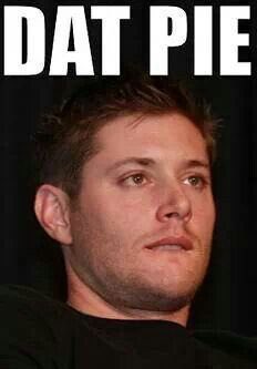 PixiePixle's tweet photo. @JensenAckles my band is having a pie fundraiser. Want one? https://t.co/xKD4I1w634