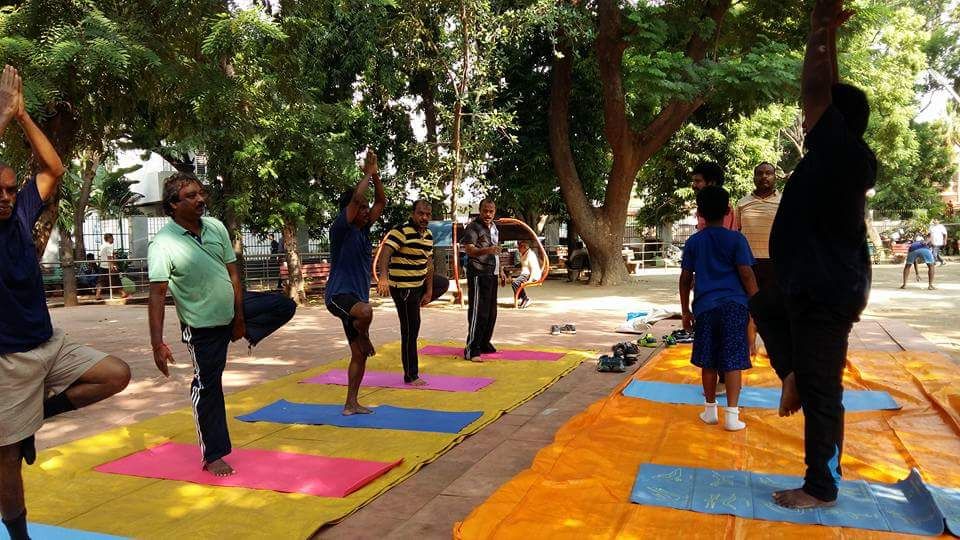 MARATHON_CSR's tweet photo. yoga practice in jeva park. ...t.nagar. .. https://t.co/jcDSO137uF