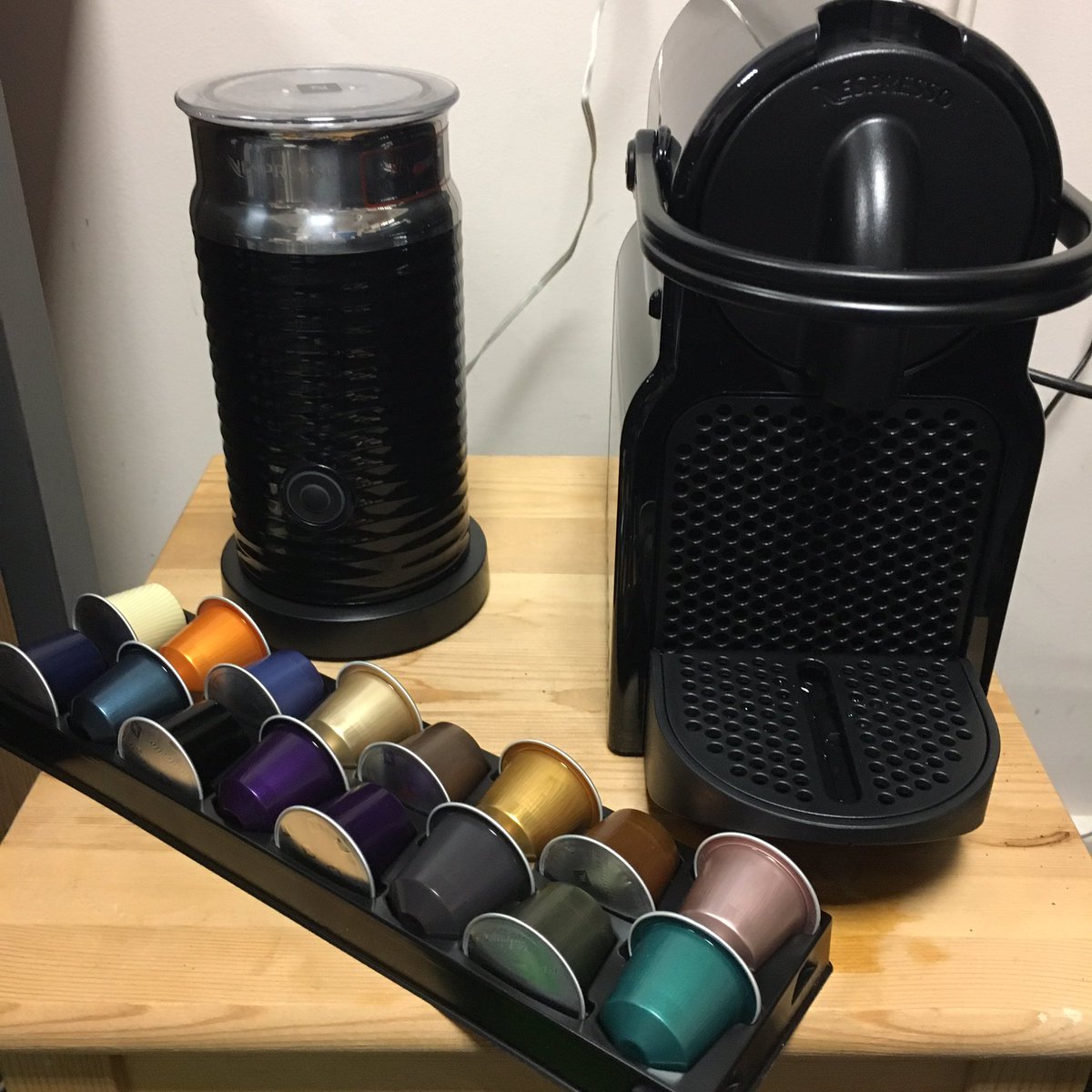 XrayEmily's tweet photo. @NespressoUK thanks @PadwaLighty for making work a better place today #espressofix #nomorecosta https://t.co/f7NRbhTPM3